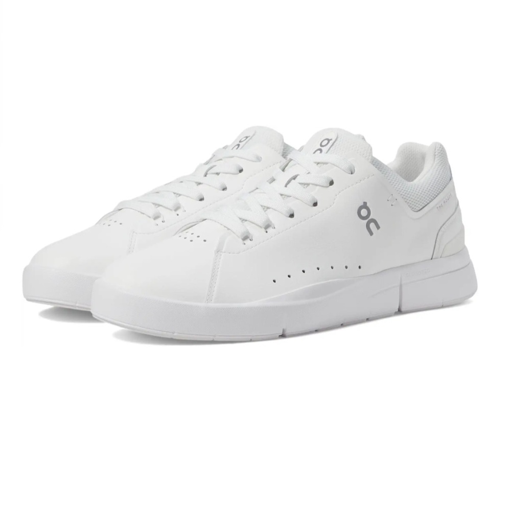 On Cloud On Running The Roger Advantage women’s sneakers size 9